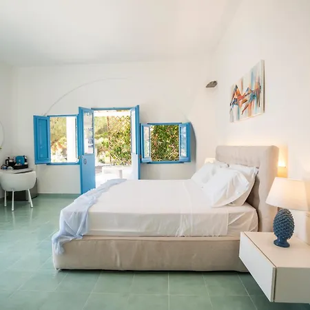 Курортный комплекс Borgo Del Cannitello Romantic Boutique