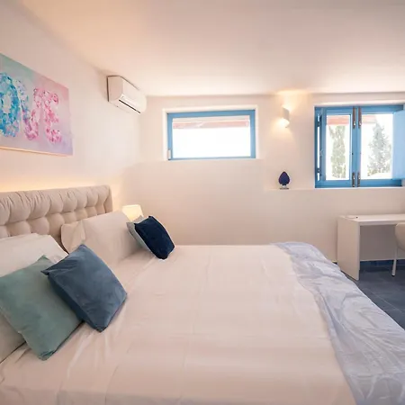 Курортный комплекс Borgo Del Cannitello Romantic Boutique Вулкано